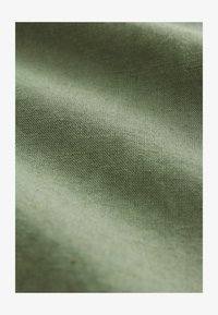 Non sélectionné, dark green