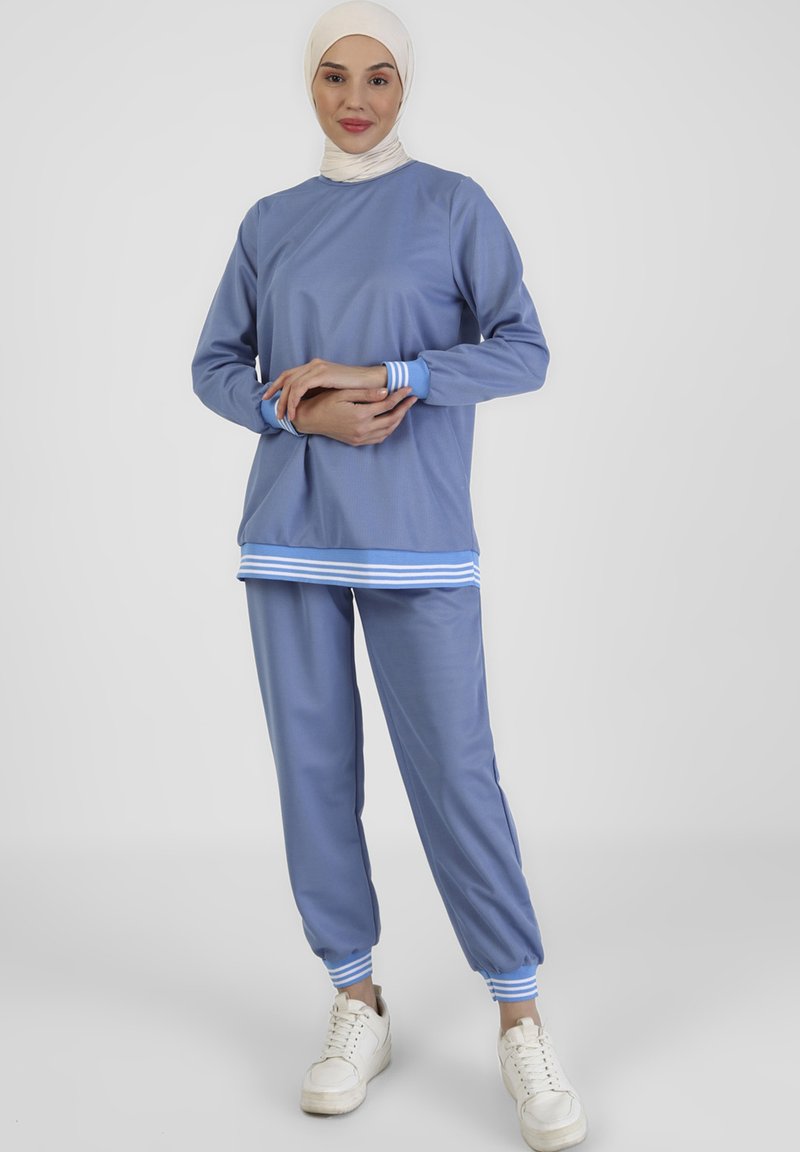 Modanisa SET TAVIN - Chándal - blue