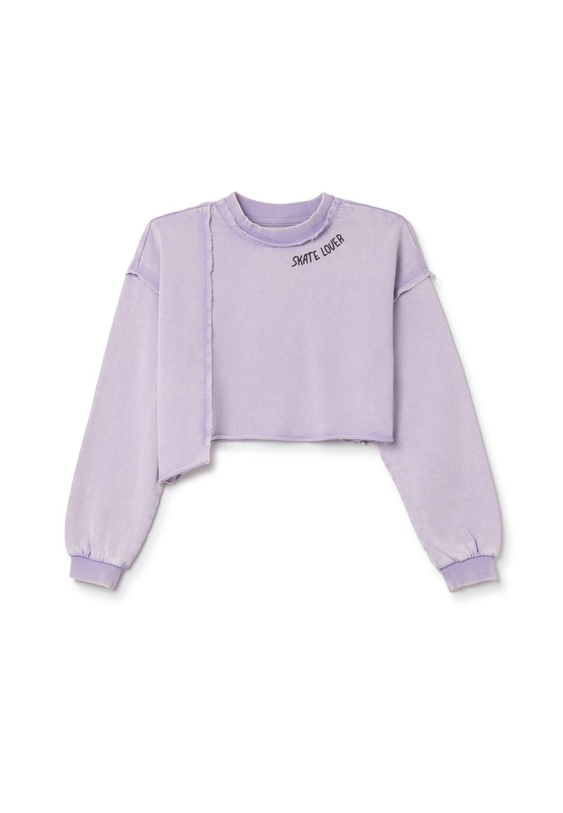 Sudadera corta de color lila con mangas largas, que presenta un dobladillo sin rematar y bordado "SKATE LOVER". Textura suave, cuello y puños acanalados.