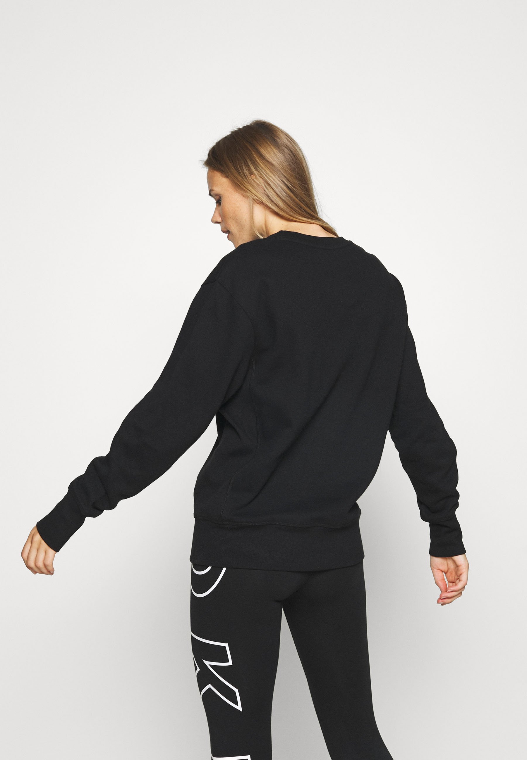 DKNY LONGSLEEVE LEOPARD LOGO APPLIQUE Sweater black DKNY LONGSLEEVE LEOPARD LOGO APPLIQUE Sweater black