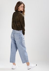 Urban Classics Sportska majica - olive