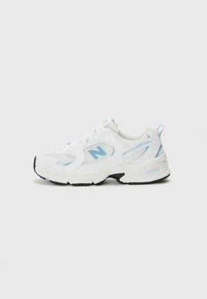 GR530 UNISEX - Matalavartiset tennarit - white