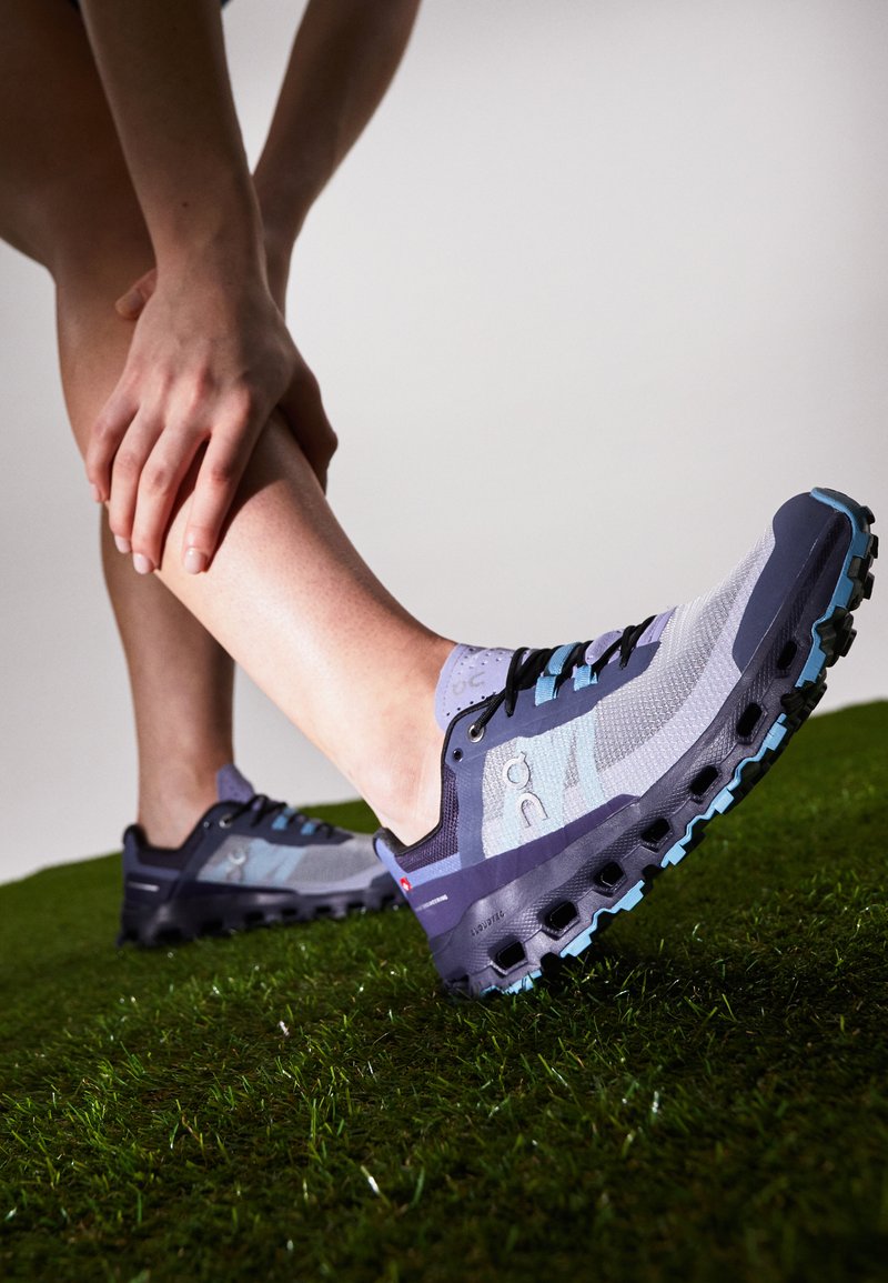 On CLOUDVISTA Trail running shoes navy wash/blue Zalando