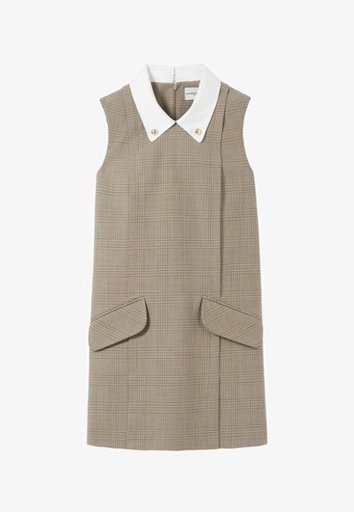 Abito senza maniche beige con colletto bianco, dotato di due tasche rotonde e un semplice motivo a quadri. Adatto per un look casual o formale.