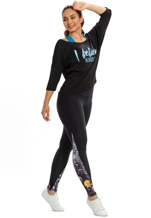 MCS001 ULTRA LIGHT - Long sleeved top - black/glitter/neon blue