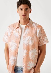 Guess Camicia - blumenmuster orange