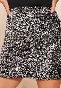 Friends Like These SEQUIN - REGULAR FIT - Minihame - silver