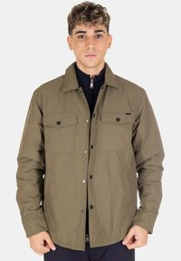 Selezionato, verde militare