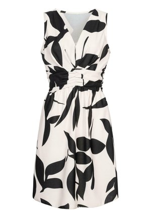 Vestido sin mangas en crema con un patrón de hojas negras, con escote en V, cintura con fruncido y falda acampanada. Textura de tela suave.
