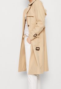 Esprit Gabardina - sand