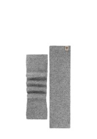 Unselected, silvergrey