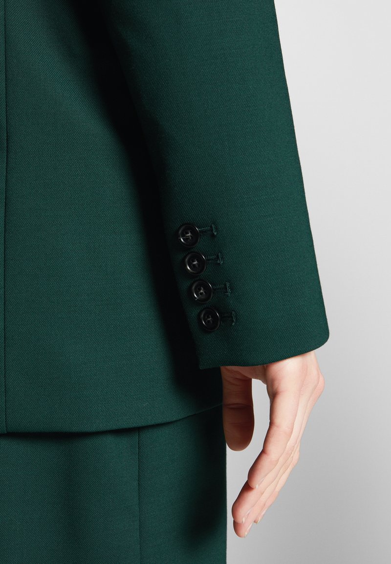 Damen Bekleidung | DESIGNERS REMIX LYNA BLAZER Blazer dark green/dunkelgrün - QS34068 Damen Bekleidung | DESIGNERS REMIX LYNA BLAZER Blazer dark green/dunkelgrün - QS34068