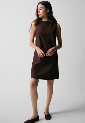 THE SET, REGULAR FIT - 2 PACK COTTON MINI SHIFT DRESS - Hverdagskjole - chocolate brown white