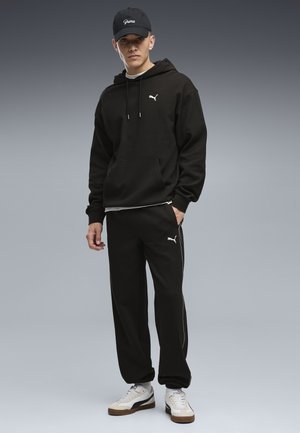 Puma, PUMA CLASS JOGGINGHOSE - Jogginghose - black