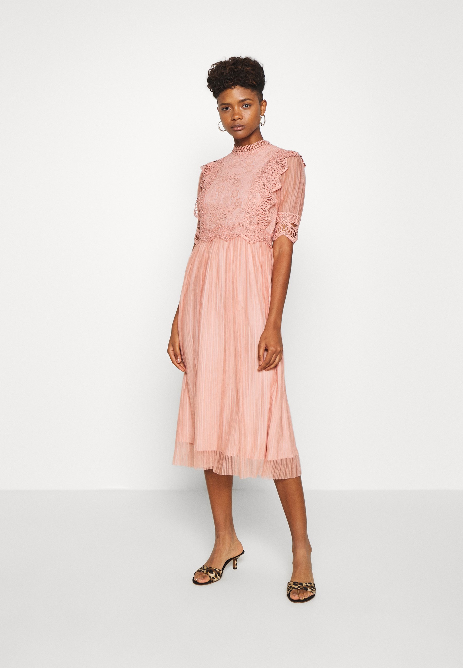 rose warehouse dresses