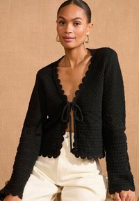 Love & Roses REGULAR FIT SCALLOP FRONT  - Kardigan - black