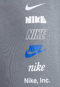 Nike Sportswear CLUB UNISEX - Luvtröja - smoke grey/white