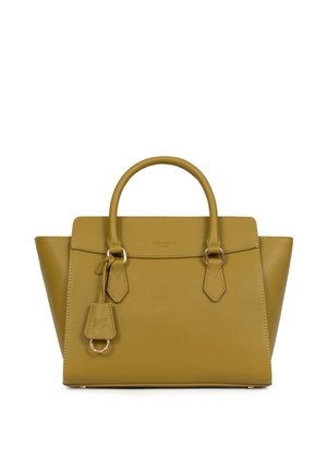 Gestructureerde handtas van olijfgroen leer met dubbele ronde handvatten, zijvleugels en een klein aangehecht label met metalen ring.