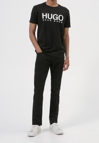 HUGO Vaqueros slim fit - black