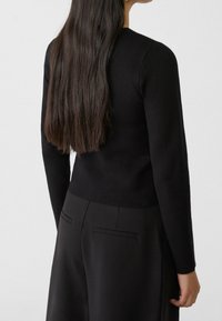 Stradivarius Chaqueta de punto - black