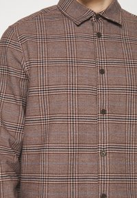 DRYKORN RAMIS - Skjorte - brown