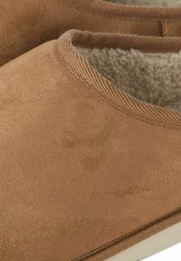 Jack & Jones Šlepetės - cognac