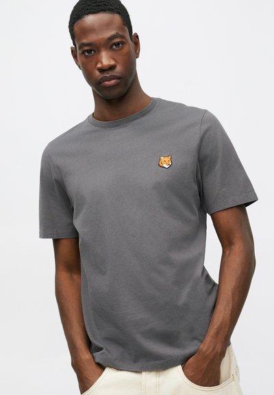Maison Kitsuné FOX HEAD REGULAR TEE - Paprasti marškinėliai - charcoal