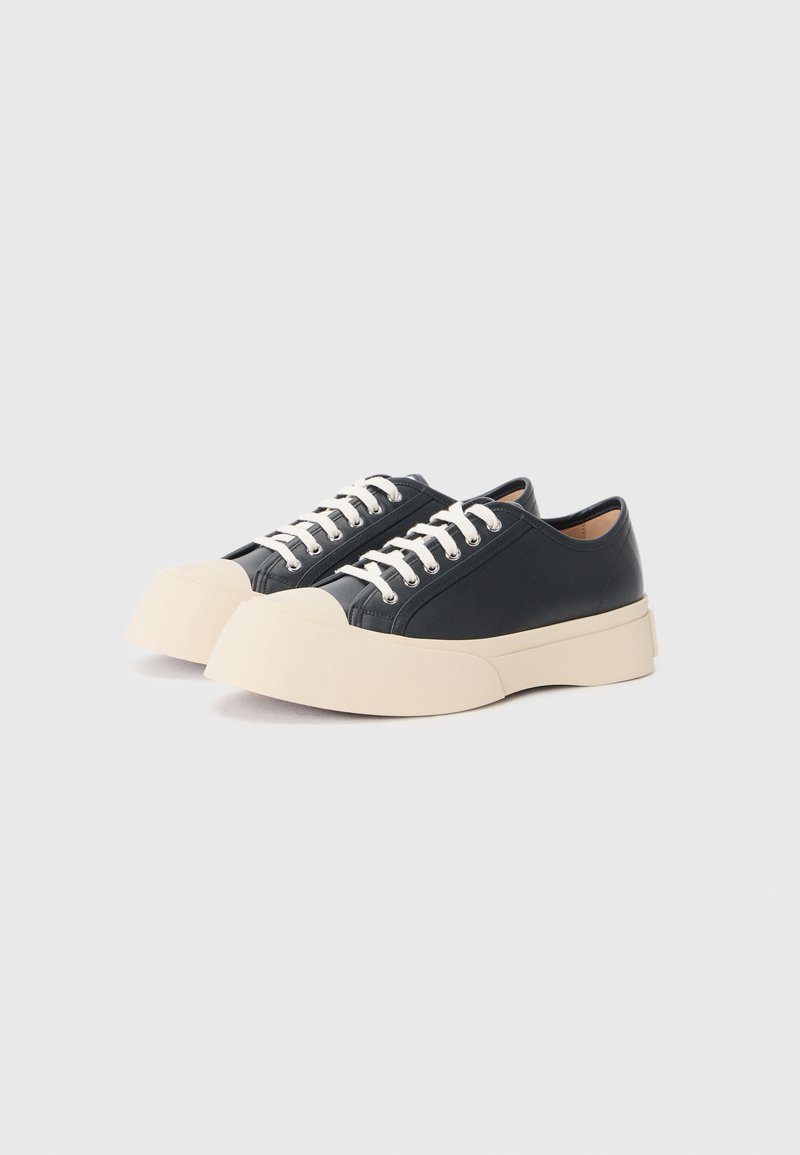 Marni Baskets basses - black