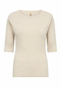 Beige geribbelde gebreide trui met een ronde hals en korte mouwen. Zachte textuur en getailleerd ontwerp, met subtiele verticale strepen.