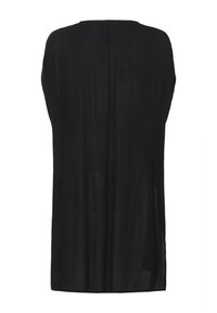 Blusa negra de corte holgado con mangas cortas, hecha de un tejido ligero y texturizado. Cuenta con un escote redondo y aberturas laterales para mayor comodidad.