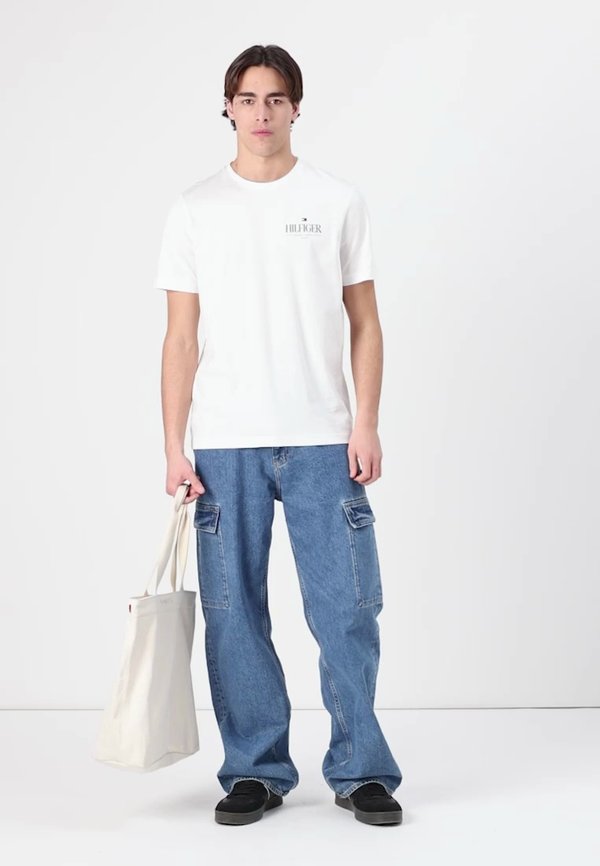 STACK TEE UNISEX - Print T-shirt4