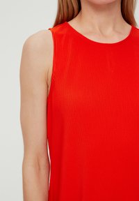 s.Oliver MIT PLISSEEFALTEN - Jerseykleid - dunkelorange