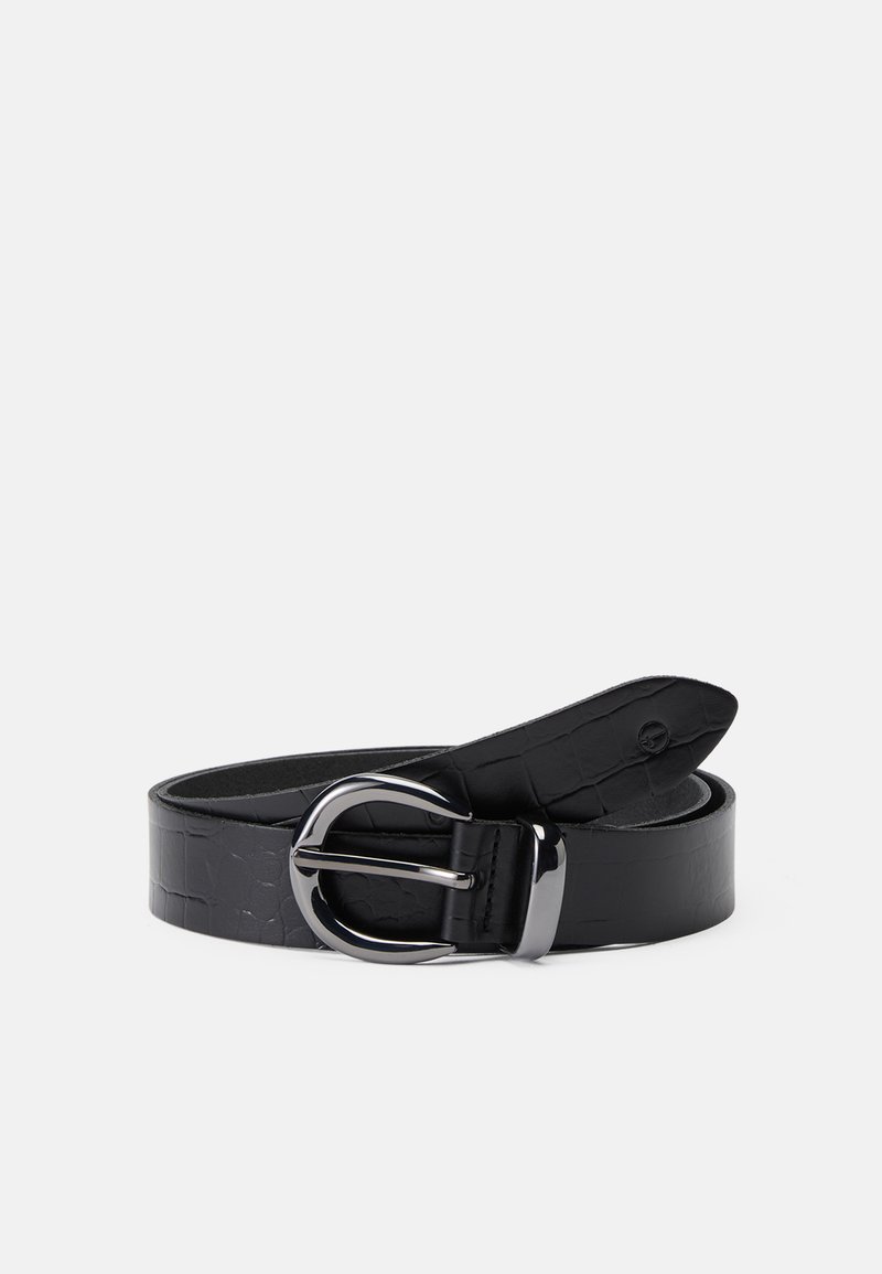 Svart lærbelte med krokodillemønster, spenne i sølvfarget metall og en glatt finish. Måler omtrent 3 cm i bredde.
