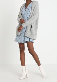 YAS Vapaa-ajan mekko - light blue