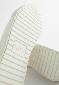 Next FOREVER COMFORT - Matalavartiset tennarit - white