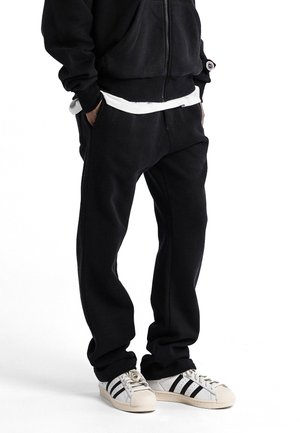 ICONIC STRAIGHT - Pantaloni sportivi - black
