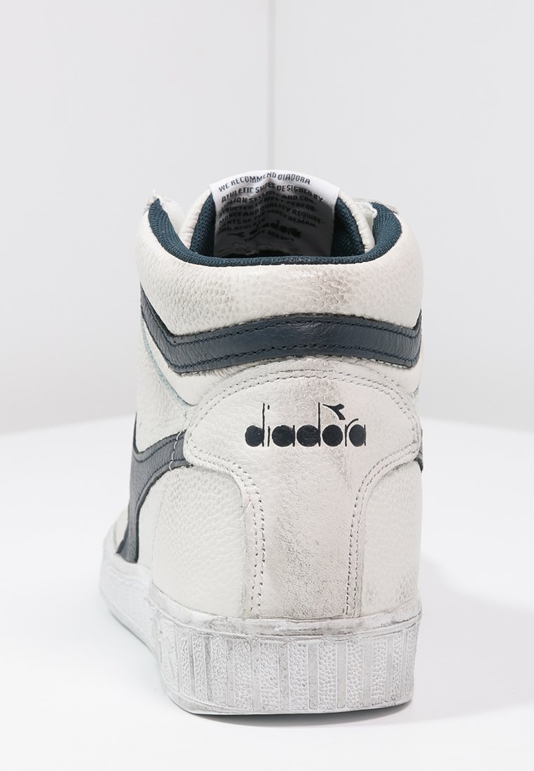Sneakers / Gympen van Diadora: Nu tot −79% | Stylight