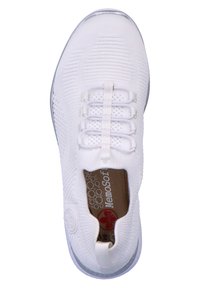 Chaussure de sport blanche à enfiler avec lacets élastiques, dessus en maille et semelle intérieure rembourrée MemoSoft, vue de dessus.