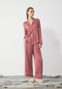 Anna Field Nattplagg set - red,white