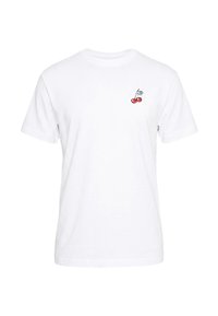 Λευκό κοντομάνικο t-shirt με στρογγυλή λαιμόκοψη, με μικρά κεντημένα κόκκινα κεράσια και πράσινα φύλλα στο αριστερό στήθος.