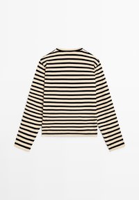 Beiges Langarmshirt mit schwarzen horizontalen Streifen, Rundhalsausschnitt und geradem Saum, flach liegend mit der Rückseite nach oben.