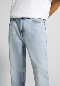 Bershka Vaqueros rectos - light blue