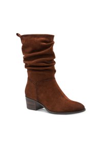 Bottines en suede marron avec un design froncé, un bout pointu et un talon empilé. Présente une languette en haut pour un enfilage facile.