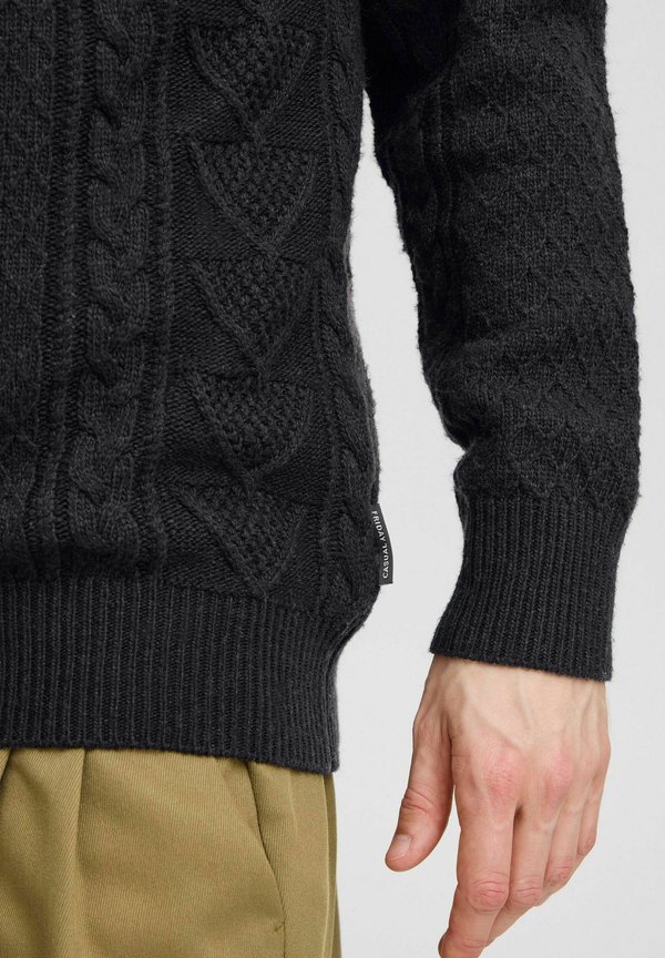 CFKRISTIAN crew neck cable knit - Jumper2