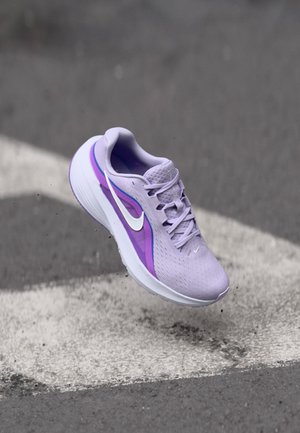 DOWNSHIFTER 14 - Chaussures de running sur route - violet mist/white/sapphire/bright violet