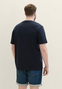 TOM TAILOR PLUS - MIT LOGO - T-shirt print - dark blue