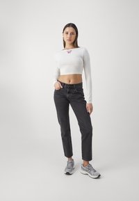 Gina Tricot SOFT TOUCH CROPPED TOP - Top s dlhým rukávom - pristine