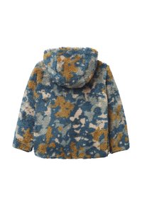 Giacca con cappuccio in tessuto morbido e textured, caratterizzata da un motivo mimetico nei colori blu, beige e senape. Vestibilità comoda con un aspetto peloso.