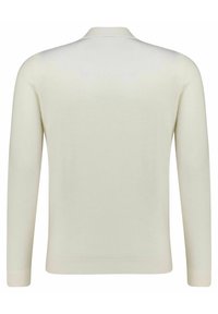 Maglione a maniche lunghe di colore crema chiaro con una texture liscia, scollatura rotonda e polsini a costine. Nessun motivo o accessorio visibile.