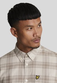 Lyle & Scott TONAL CHECK - Camicia - x light mist  heritage taupe